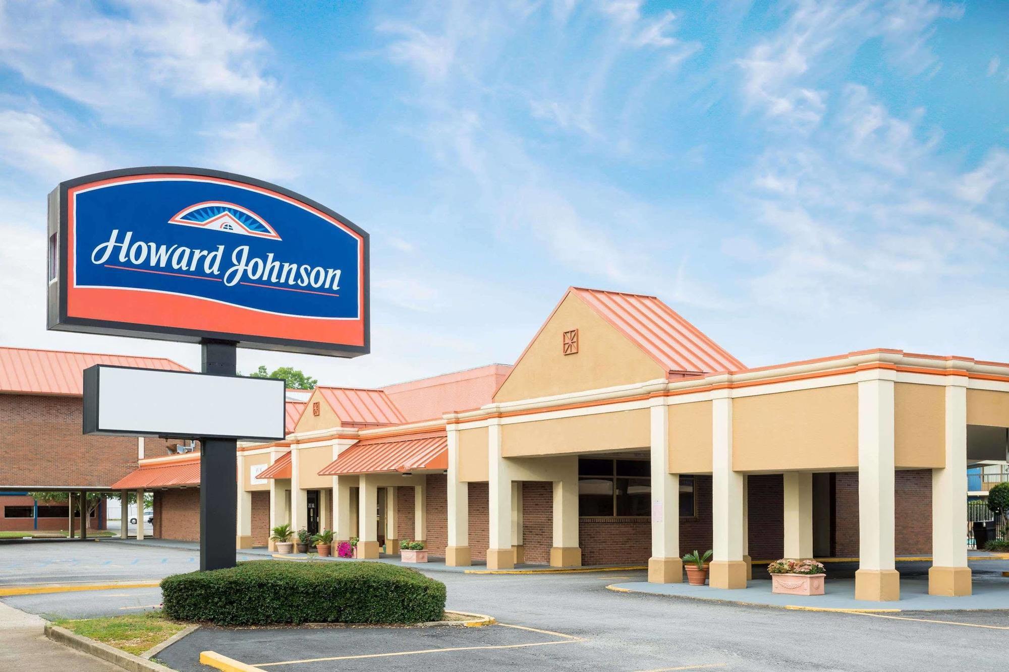 Howard Johnson Inn & Suites Коламбус Экстерьер фото